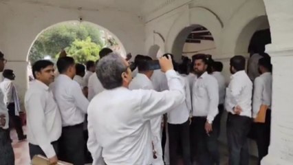 साहब उनके पुत्र को मार कर नदी में फेंकने जा रहे हैं, पुलिस ने इन हालात में किया बरामद