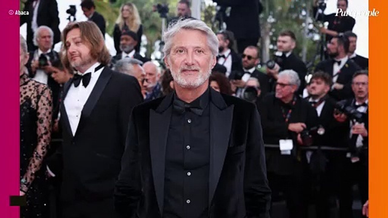 "Je m'enfile pas cinq litres de..." Antoine de Caunes sans pitié avec José Garcia et son habitude très mauvaise pour la santé