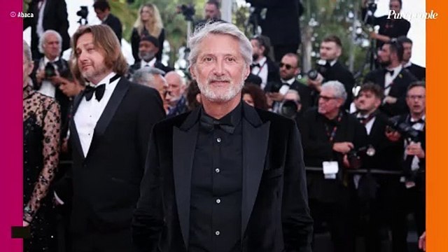 Je m'enfile pas cinq litres de... Antoine de Caunes sans pitié avec José Garcia et son habitude très mauvaise pour la santé