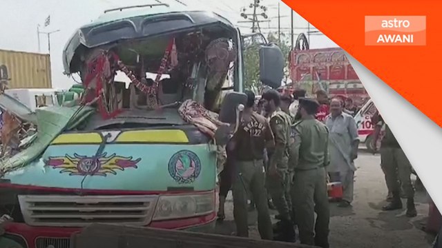 Tujuh maut bas bertembung treler di Karachi