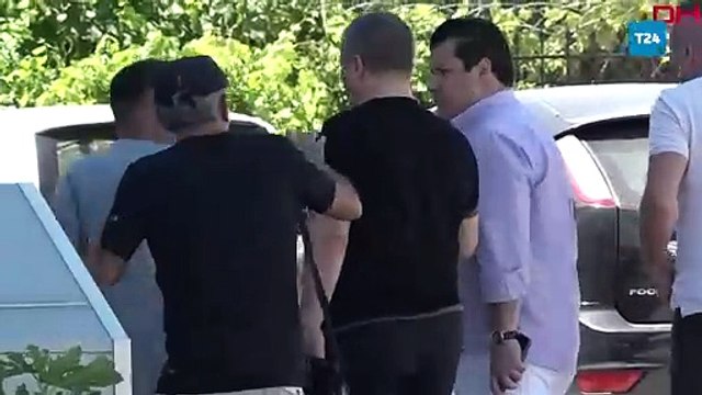 Gazeteci İsmail Küçükkaya’nın annesi Halise Küçükkaya yaşamını yitirdi; Özgür Özel taziye mesajı yayınladı