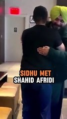 Navjot Singh Sidhu Met Shahid Afridi