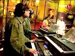 App ki nazron ne samjha piyar k qabil mujhy