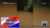 Ilang kalsada at bahay, binaha dahil sa malakas na ulan | Unang Balita