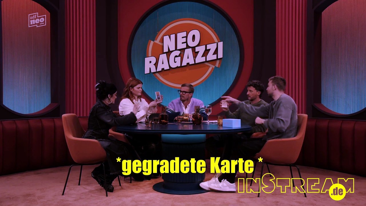 In den Pokémon-Karten einfach mal rumwühlen! | InStream Clips 