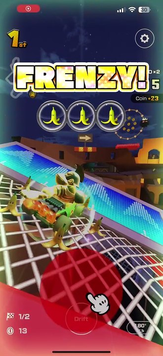 Mario Kart Tour - Rainbow Flappy Wings Gameplay (Night Tour Spotlight Shop Reward Glider)