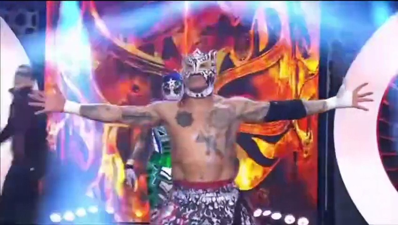 Mistico & The Lucha Brothers (Penta El Zero Miedo & Rey Fenix) (w/Alex Abrahantes) vs. Los Ingobernables de Japon (Hiromu Takahashi, Titan & Yota Tsuji)