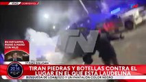 Bullrich y Valdés llevaron calma a Corrientes: los vecinos atacaron el hotel en el que estaba la tía de Loan y hubo represión