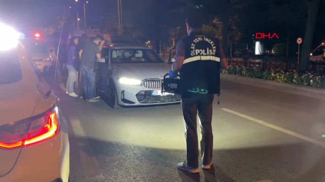 Eskişehir’de taksi ile lüks otomobili bıçakla gasbeden şüpheli, polis kovalamacasında yakalandı