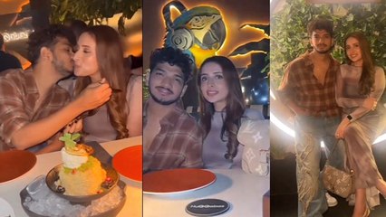 Munawar Faruqui Second Wife Mehzabeen Coatwala Kiss करते First Post Viral, Dubai Vacation पर...|