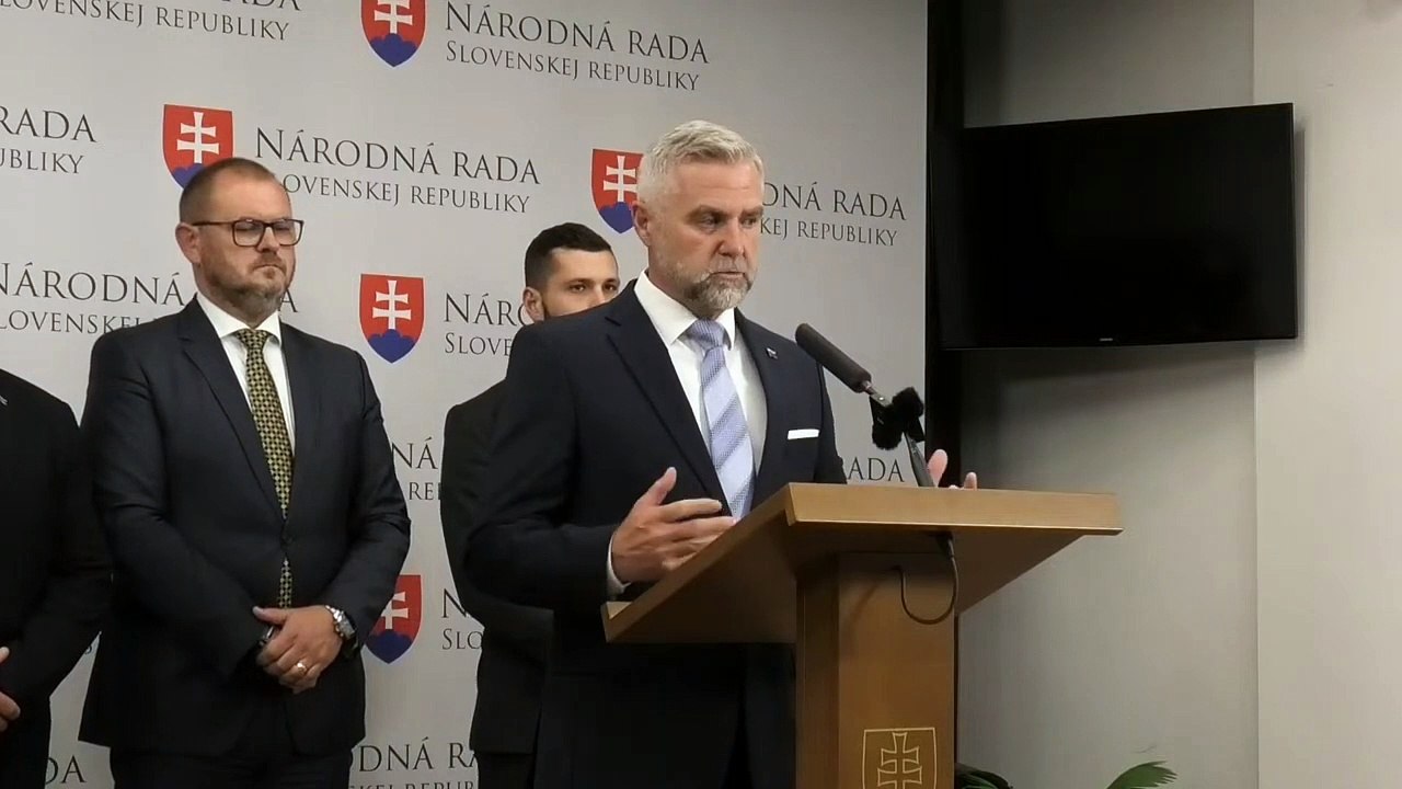 ZÁZNAM: Gašpar: Kolíková aj Šipoš boli odvolaní, nemôžu byť opätovne šéfmi výborov