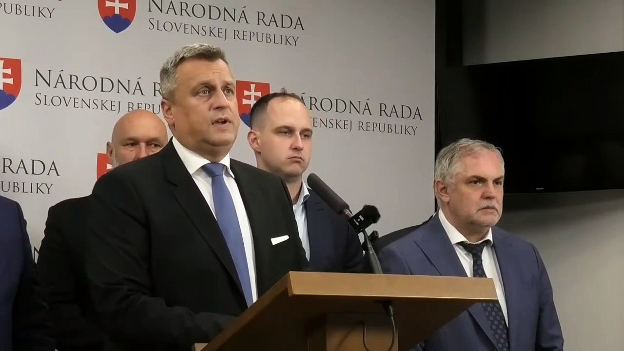 ZÁZNAM: A. Danko: Pozícia Smeru z hľadiska predsedu parlamentu je pre SNS rozhodujúca