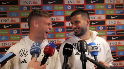 "Habt ihr auch Fragen?" - Kimmich und Undav sorgen für Lacher