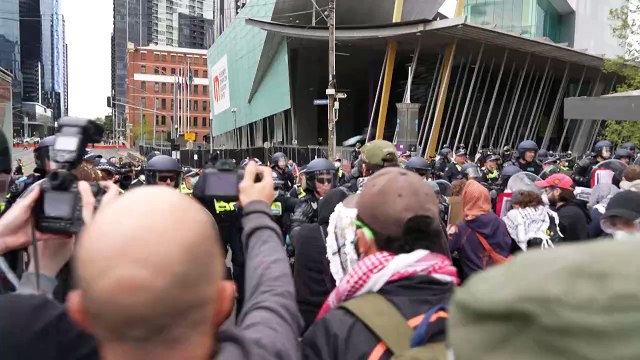 Melbourne protests: Dozens arrested at anti-war demo outside military expo