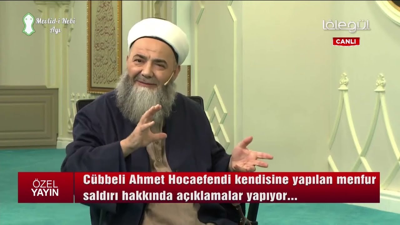 Ben Bu Saldırıdan Mesajı Aldım Yakınlarım da Aldı Ama Aldığımız Mesajlar Arasında Şöyle Bir Fark Var