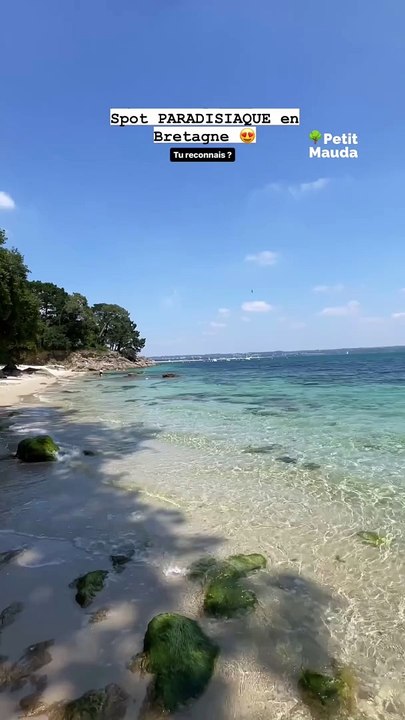 Les plus belles plages sont-elles en Bretagne ? ️  Plages de sable blanc, eau turquoise et paysages à couper le souffle… Non, ce ne sont pas les Maldives, c’est la Bretagne !   Y a-t-il des Bretons parmi nous ? Dites-le-nous en commentaire !    To