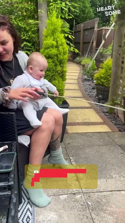 Heartsome Family Moment | Baby and Cat Play Together! 