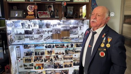 Kore gazisi anılarını evinin köşesinde canlı tutuyor