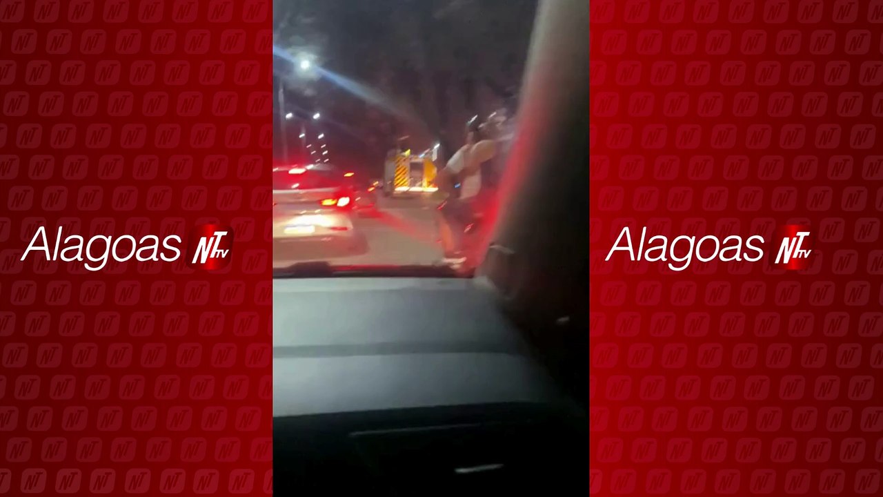 Mulher fica gravemente ferida em capotamento na AL 101 Sul, sentido Marechal Maceió/Marechal Deodoro