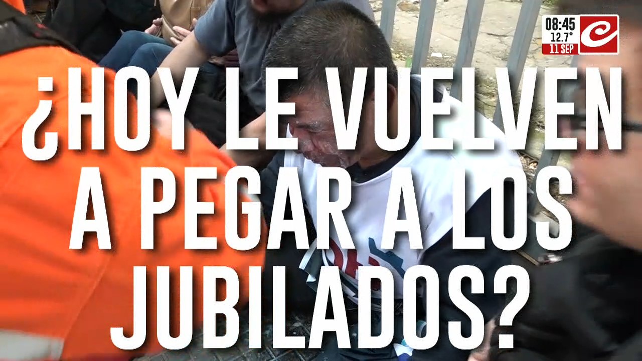 Máxima tensión en inmediaciones del Congreso: ¿hoy le vuelven a pegar a los jubilados?