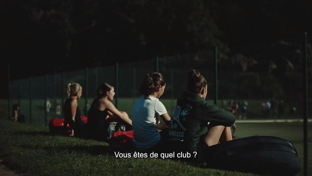 Julie se tait Bande-annonce VO STFR