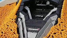 Lando Norris au volant d’une McLaren… en LEGO sur le circuit de Silverstone