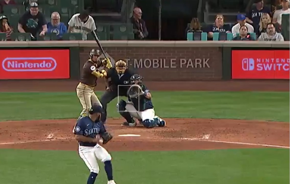Luis Arraez 3 hits