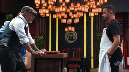 José Roberto leva bronca de Fogaça: "Não pensou no prato"