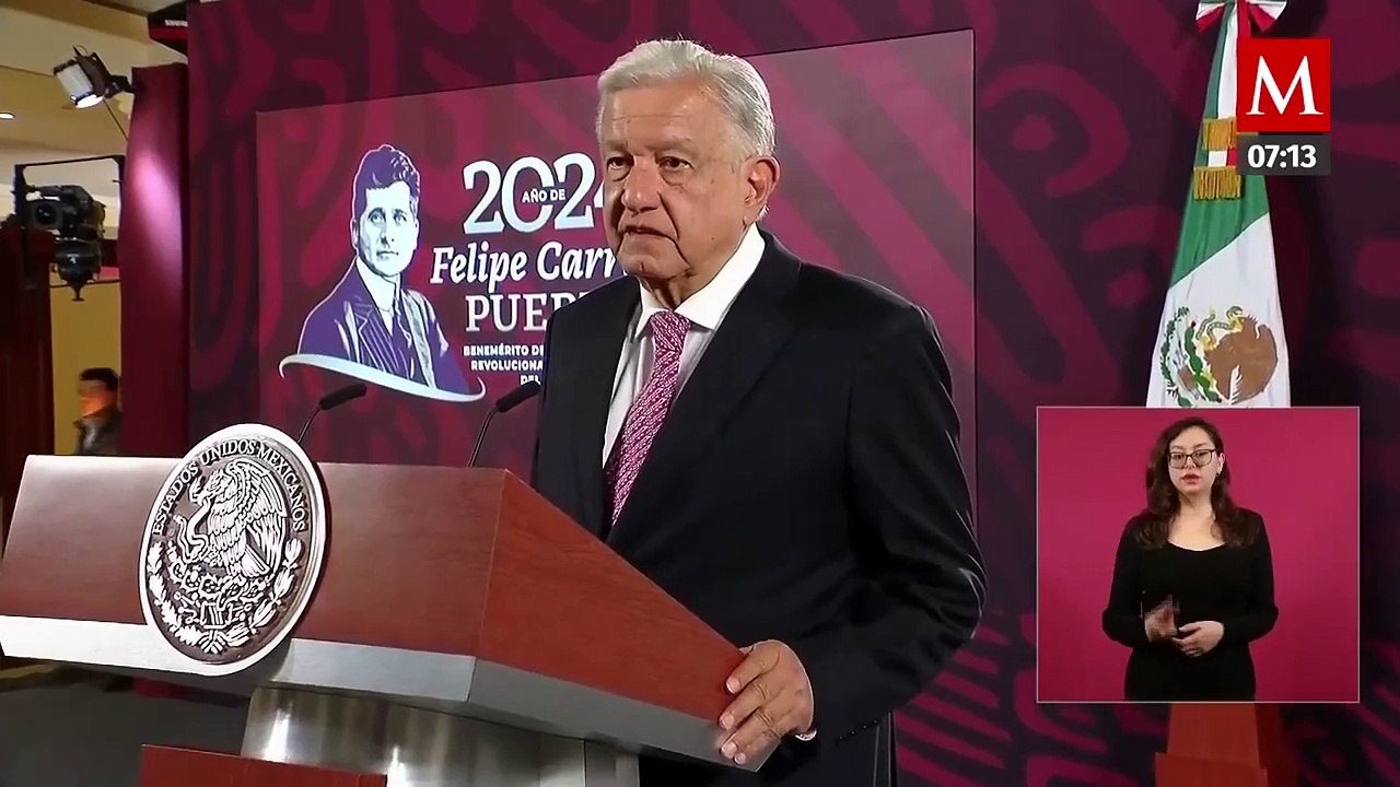 AMLO y Beatriz Gutiérrez Müller entran juntos a La Mañanera