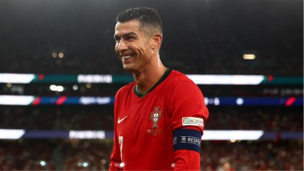 CR900! Cristiano Ronaldo records 900th career goal!