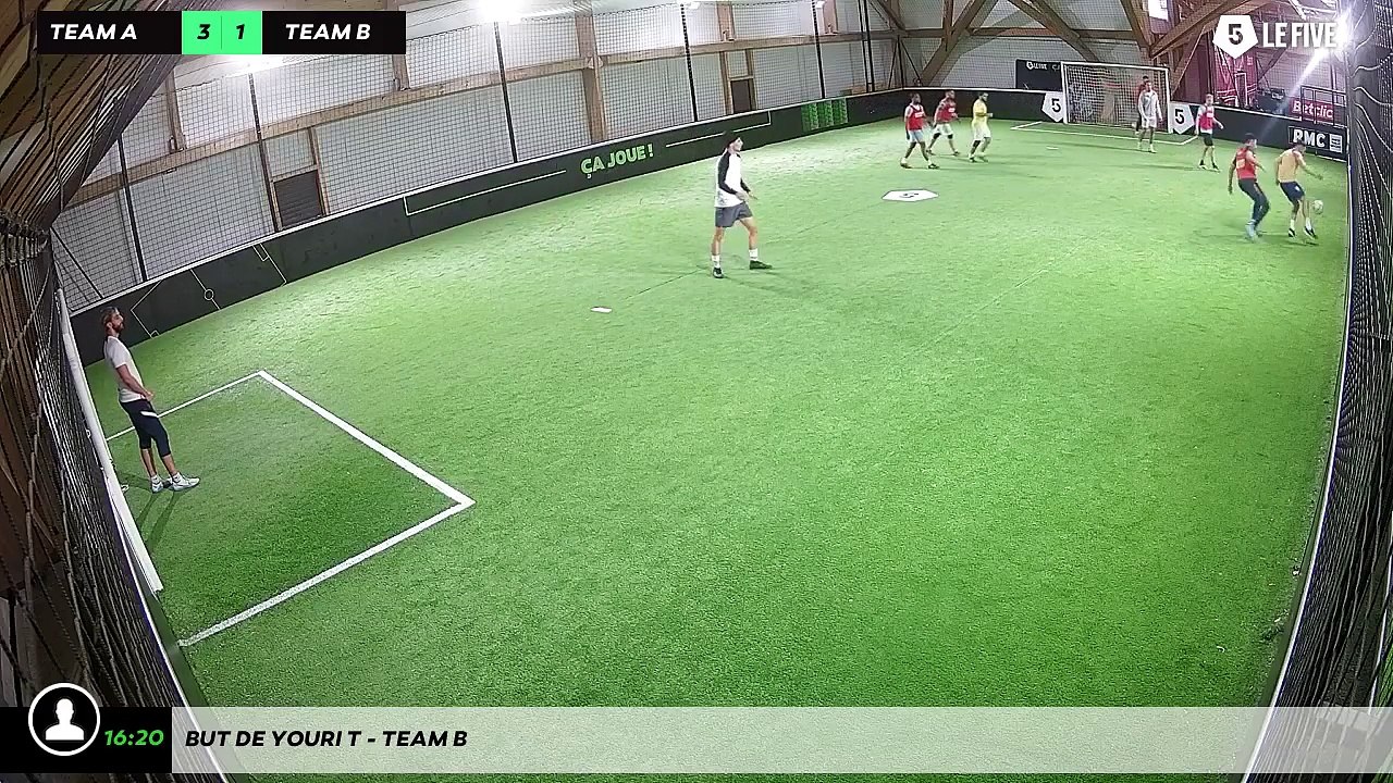 But de Youri T - Team B