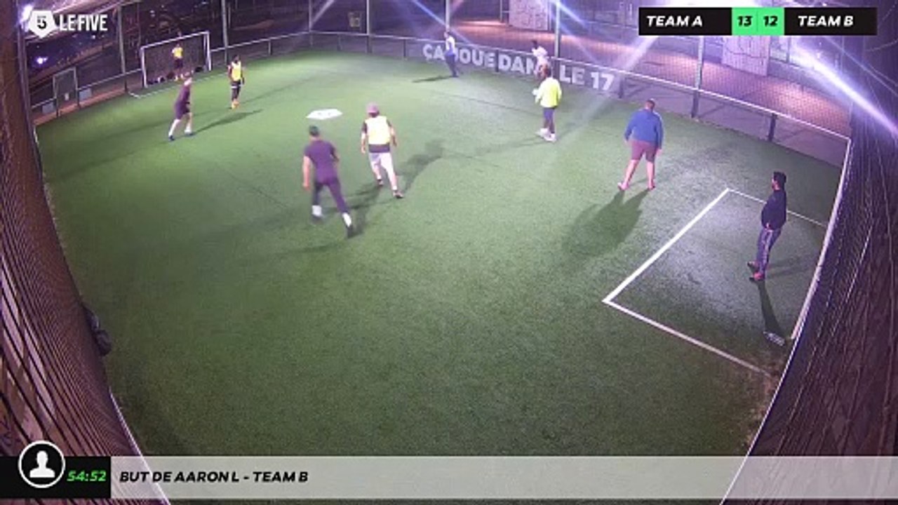 But de Aaron L - Team B