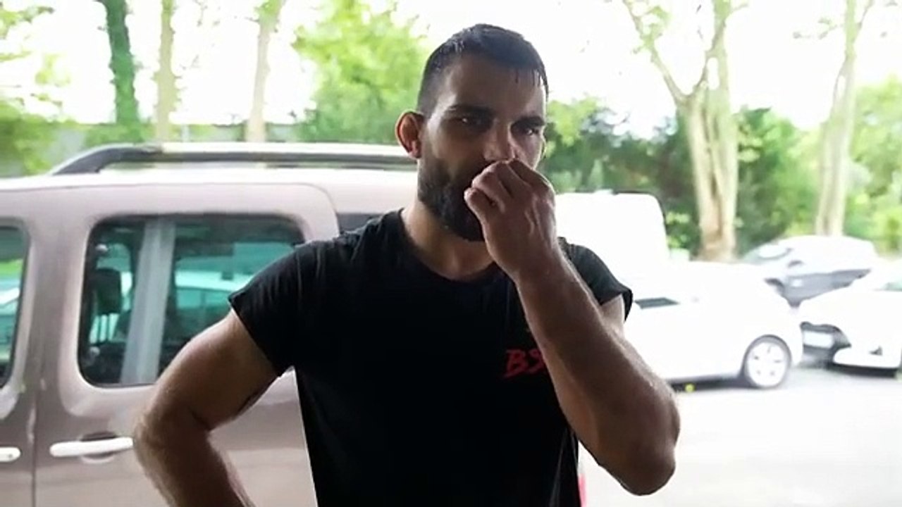 UFC Paris - 2 Jours avec Benoit St-Denis (DOCUMENTAIRE)