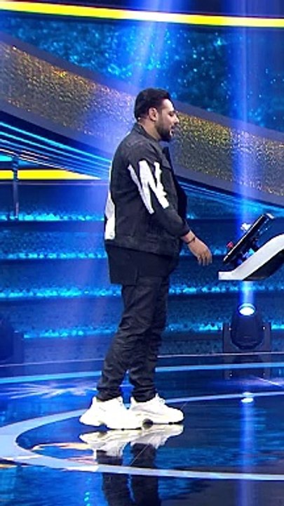 Raveena and badshah in 10 ka dum