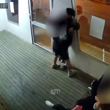 Otobüs durağına böyle zarar verdiler! Belediye o anları sosyal medyada paylaştı