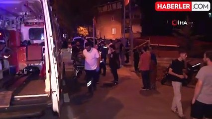 Sancaktepe'de 2 araç kafa kafaya çarpıştı: 2'si çocuk 6 ağır yaralı