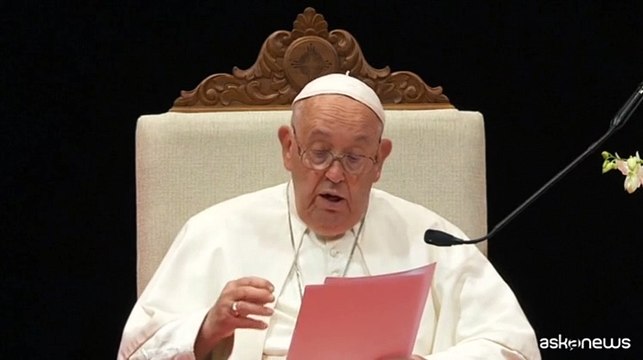 Papa: Singapore esempio di giustizia sociale, attenzione ai poveri