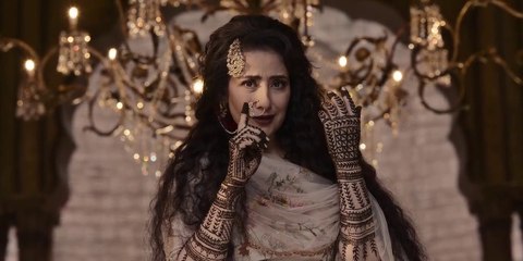 Heeramandi - The Diamond Bazaar [www.hdmoviemod.in] 1080px [hindi dubbed]