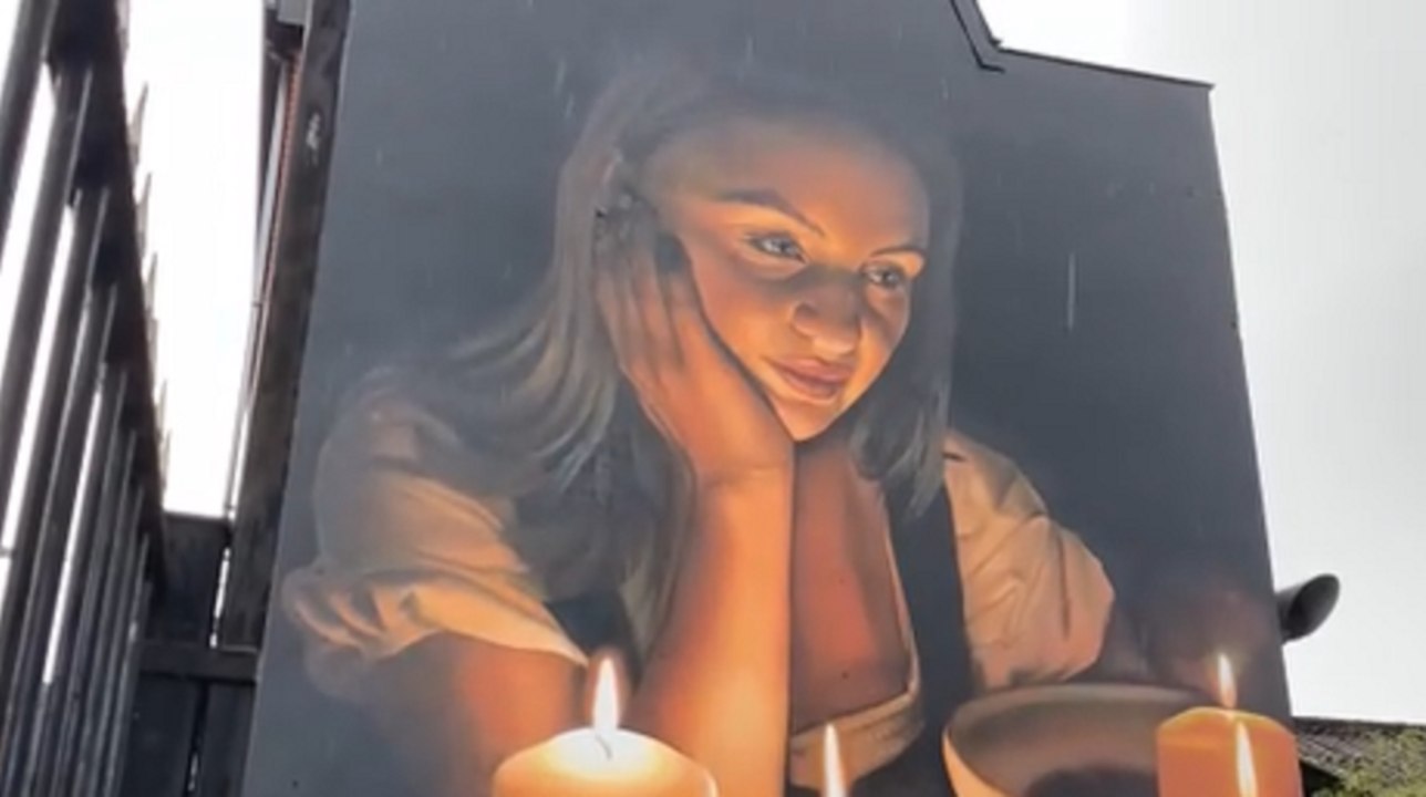 Come with us on a walking tour to see the best street art and murals in Sheffield City Centre