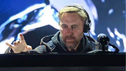 Descargar video: GALA VIDEO - David Guetta : son luxueux appartement à Miami vendu à un prix record, découvrez-le en images !