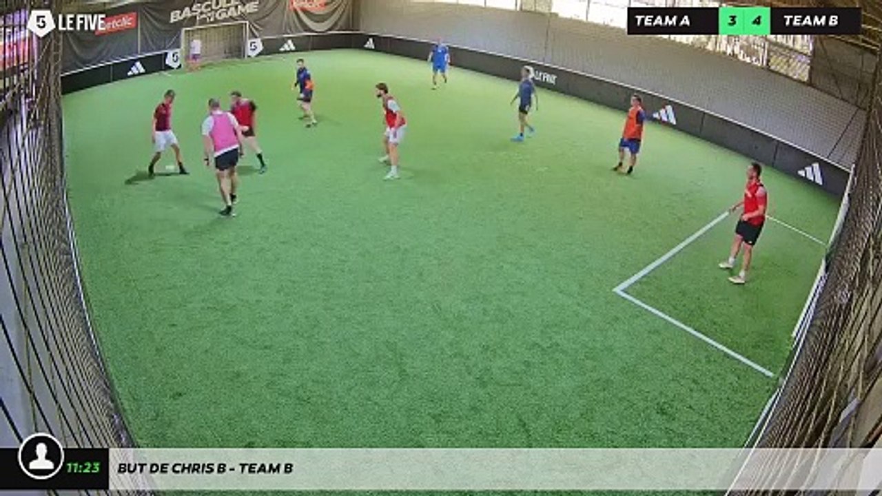But de Chris B - Team B