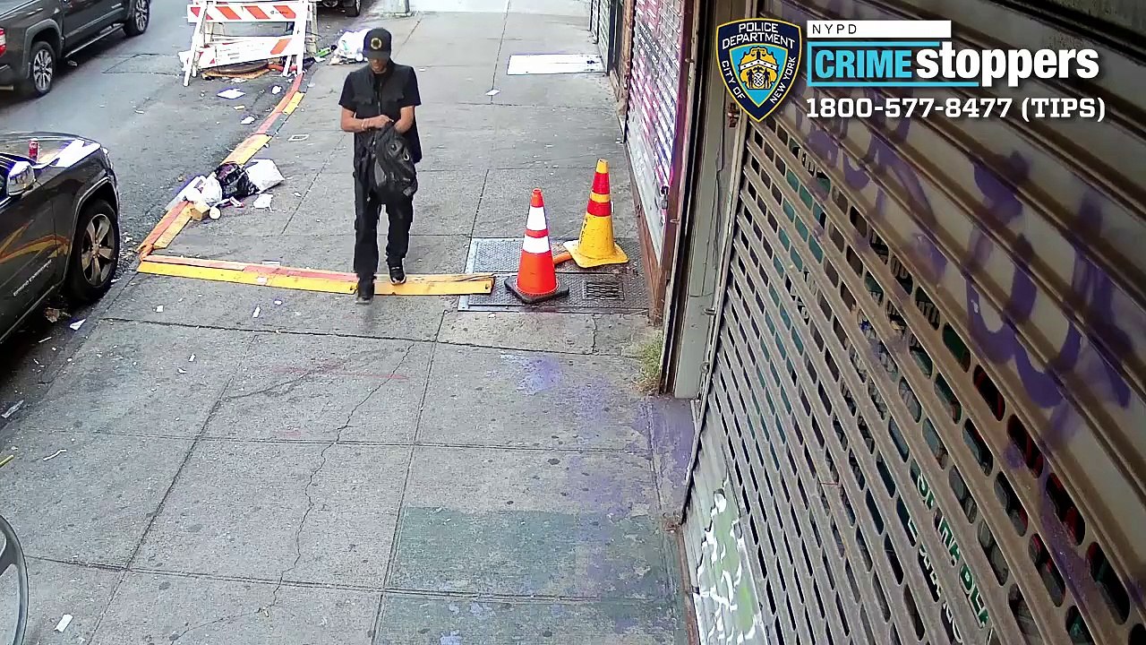 Armed man robs 14-year-old girl in the Bronx