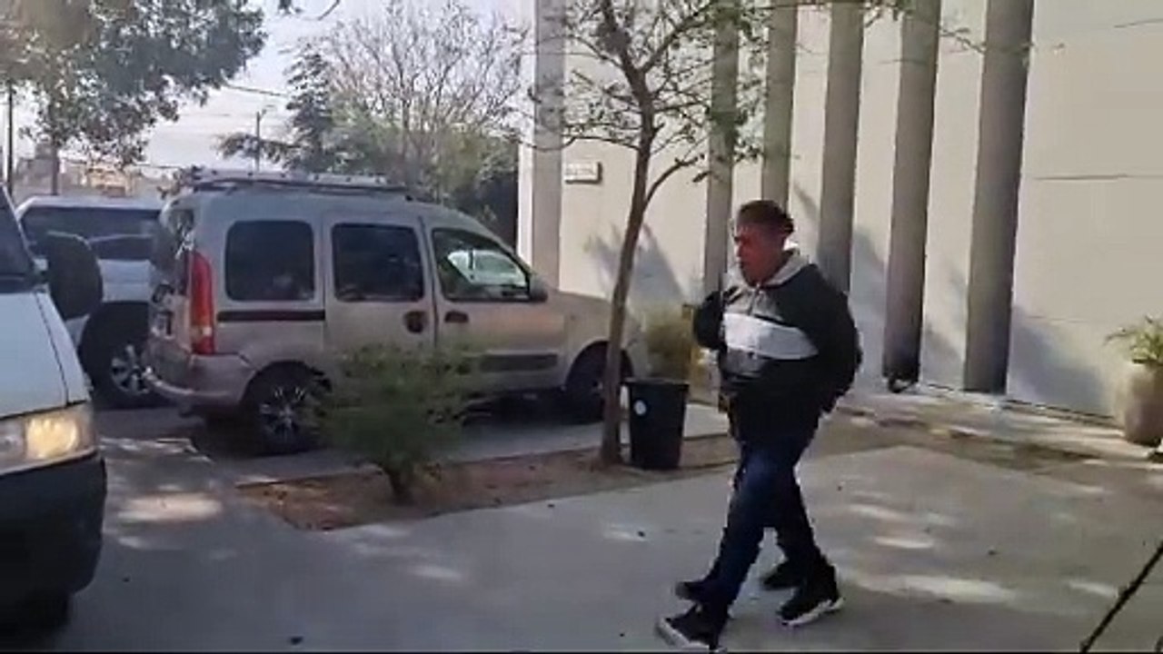 Los imputados Barros llegando a Fiscalía General