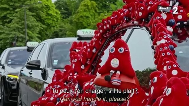 Théo Curin lors de la cérémonie d'ouverture de JO Paralympiques