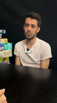 On avait 1 minute pour deviner son métier ! Pierre est venu nous parler de son métier d'architecte. On a essayé de deviner son métier (avec des lunettes sur la tête).