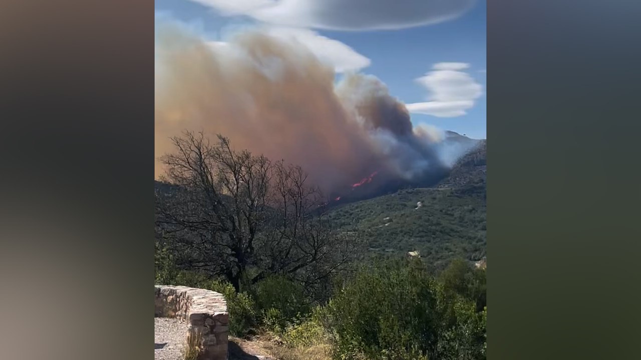 Énorme incendie dans les Pyrénées-Orientales, un village près de Perpignan en partie évacué