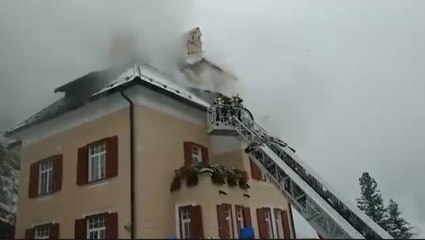 Selva di Val Gardena, in fiamme il sottotetto di un edificio