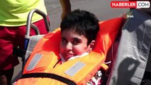 Manavgat Belediyesi Özel Gereksinimli Bireyi Denizle Buluşturdu