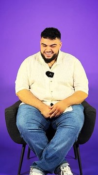 « On va lui montrer qu’on est pas que des racailles ! » Politique, com’, Twitch @autourdemoi podcast et La Casa Podcast @malekdelegue se confie à nous et à toi sur liik !