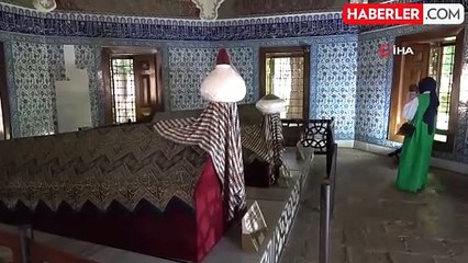 Muradiye Külliyesi'ndeki Şehzade Mustafa Türbesi'nde 15 yıldır kayıp çiniler